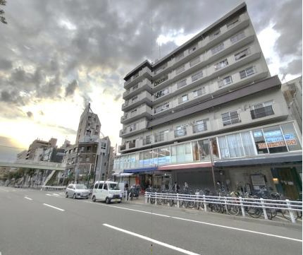 ロイヤル花隈の外観