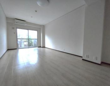 ロイヤル花隈の居間・リビング