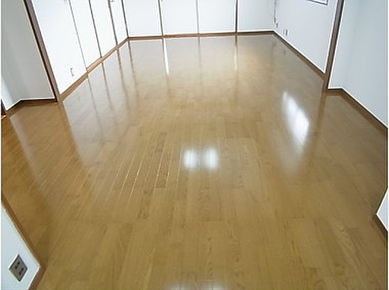 ガーデンハイツ魚崎の居間・リビング