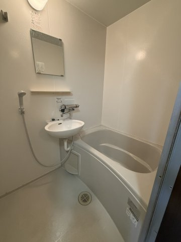 メゾンパル六甲の浴室