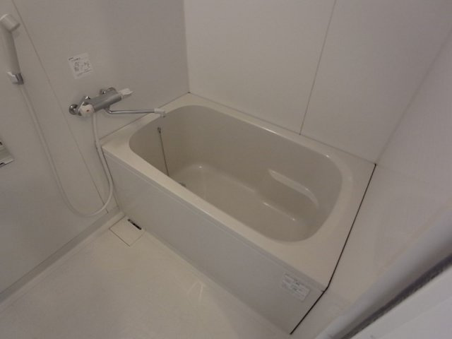 セントラルハイツ本山の浴室