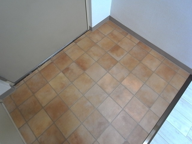 元町アーバンライフの玄関