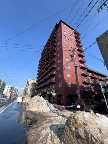 サンピア中島公園西棟の外観