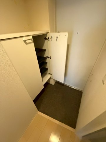 ザ・パーククロス阿波座の玄関