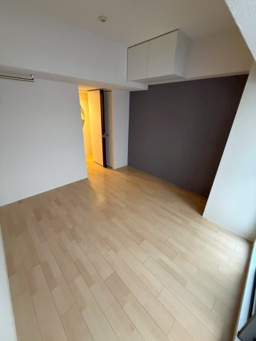 ザ・パーククロス阿波座の洋室