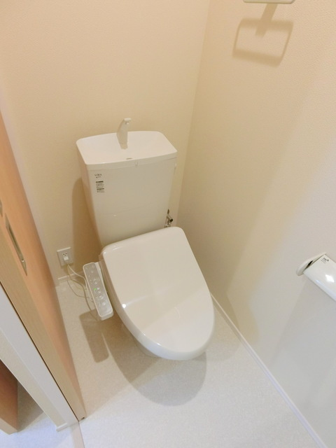 ＴＳメゾンのトイレ|★ウォシュレット付トイレです♪