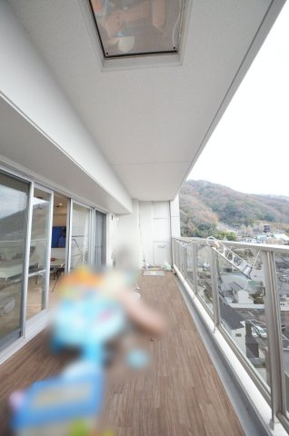 ヴェルディ三原駅東のバルコニー|南向きの広いバルコニー
高層階の為、陽当り眺望良好です。