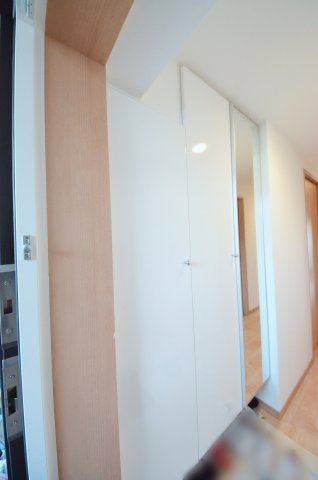 ヴェルディ三原駅東の収納|玄関には大容量のシューズボックス有