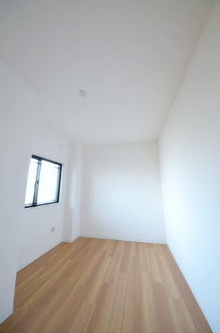 サンシティ庚午の洋室|全居室収納スペース有
お部屋が広く綺麗に使えます