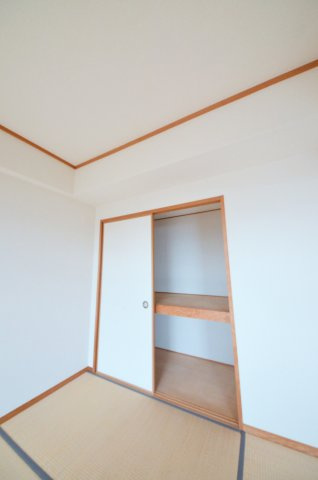 サンシティ庚午の収納|全居室収納スペース有
お部屋が広く綺麗に使えます