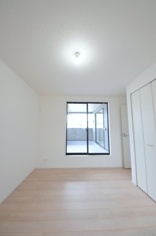 川内二丁目の洋室|全居室収納スペース有、お部屋が広く綺麗に使えます