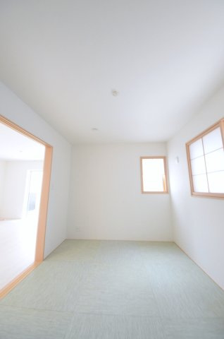 住吉二丁目の和室|全居室収納スペース有、お部屋が広く綺麗に使えます