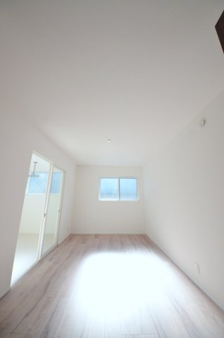 北大河町の洋室|全居室収納スペース有、お部屋が広く綺麗に使えます