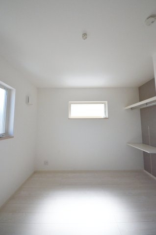 宇品御幸四丁目の洋室|全居室収納スペース有、お部屋が広く綺麗に使えます