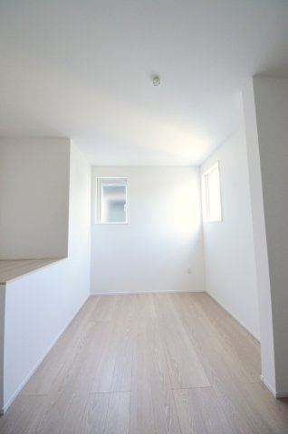 五日市町大字昭和台の洋室|全居室収納スペース有、お部屋が広く綺麗に使えます