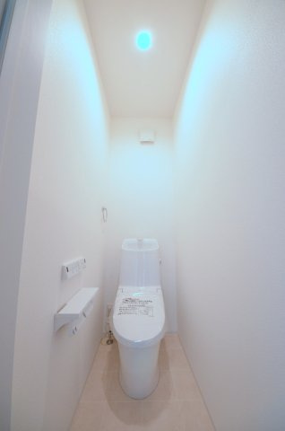 五日市町大字昭和台のトイレ|1階トイレ。勿論ウォシュレット付です。