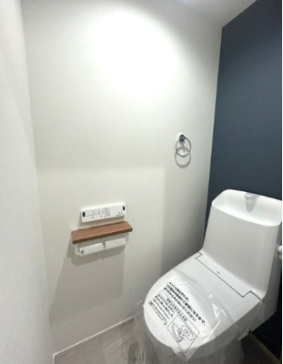 【トイレ】 | Leaf Terrace Takagi（リーフテラス高木） | 同シリーズ類似物件の参考写真です