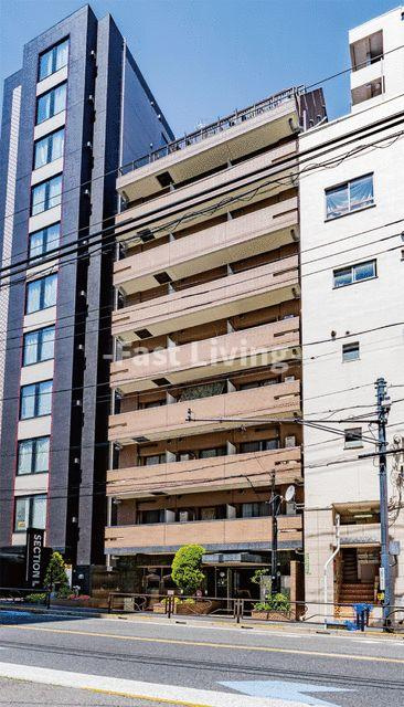 パレステュディオ御茶ノ水湯島駅前のエントランス