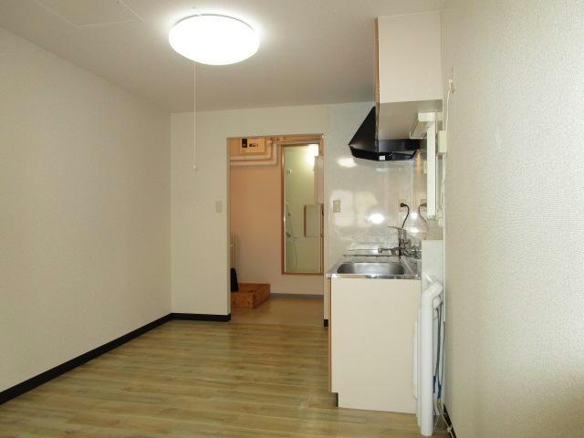 キャンパスハウスの居間・リビング