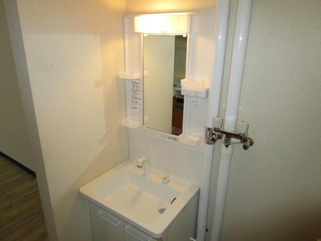 キャンパスハウスの独立洗面台