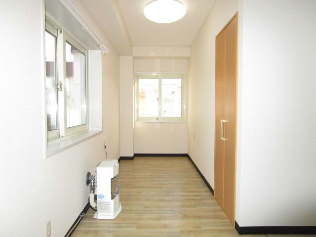 キャンパスハウスの居間・リビング