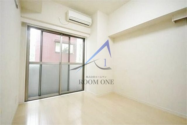 ラグジュアリーアパートメント本郷の居間・リビング|洋室のお部屋です。