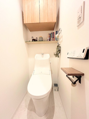 【トイレ】 | アドヴァンスTQ第二十日市場 | ◆清潔感のある白を基調とした落ち着ける空間。