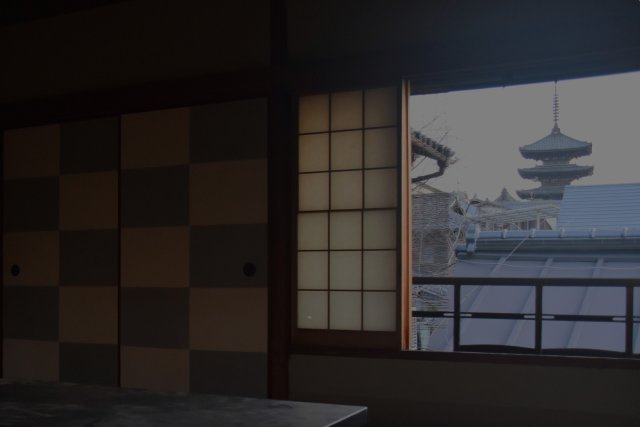 石塀小路 格式を継承する京町家