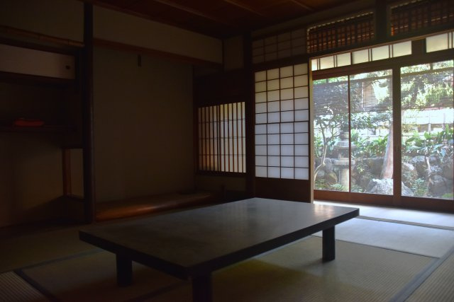石塀小路 格式を継承する京町家の和室|1階北側のお部屋