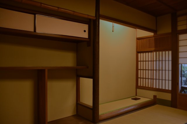 石塀小路 格式を継承する京町家の和室|日本の美が凝縮された床の間