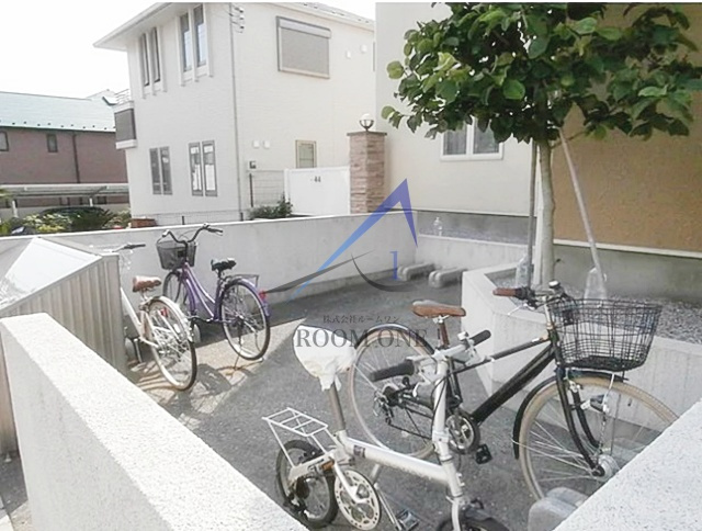 STELLAのその他共用部分|駐輪場です。