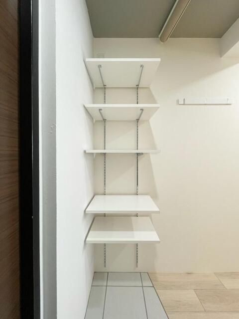 アザレア王子本町の玄関