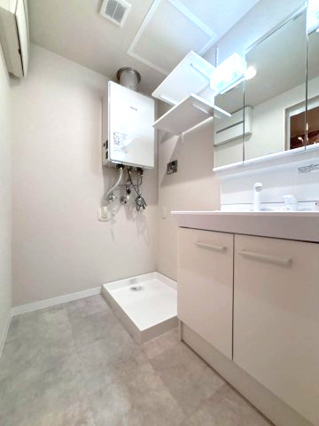 ジュエルコート白石中央の独立洗面台