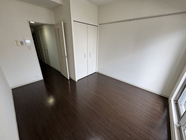 エルシア池田の居間・リビング