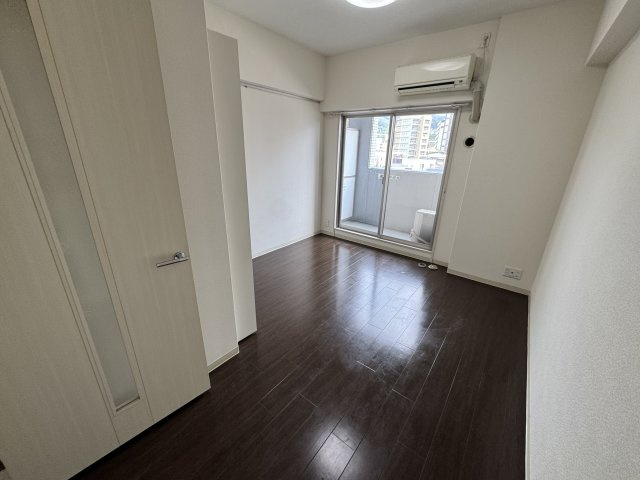 エルシア池田の居間・リビング