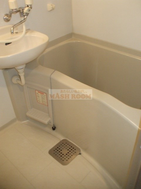 パークウェル高円寺駅前の浴室