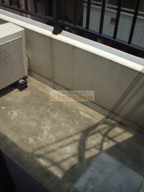 パークウェル高円寺駅前のバルコニー