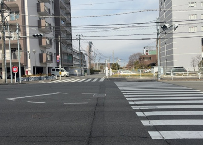 【展望】 | 八王子狭間住宅１号棟 | 景色重視でお家選ぶをするとスーパーが遠い！学校が遠い！など生活をするうえで利便性で困ることもあります。まず一度現地を見学する際に、周辺の施設などがあるかを確認し、暮らし始めた後のことを想像しましょう。