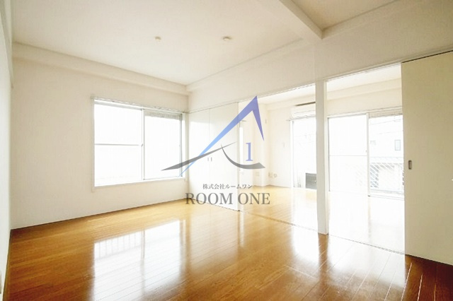 グリーンコーポラスの居間・リビング|洋室のお部屋です。