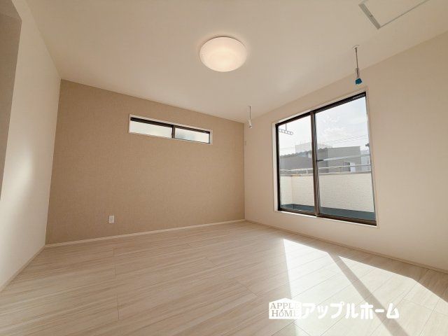 【新築住宅】深谷市萱場 第10期 全6棟の洋室|２階居室は全室収納あり！たっぷりある収納活用でお部屋もキレイを保てます♪