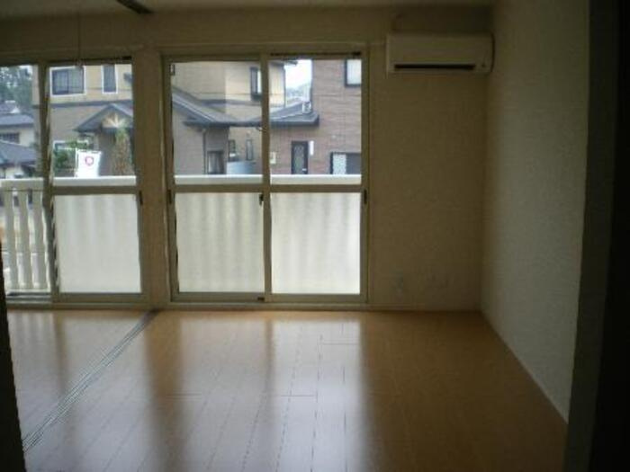 コルリス B棟の居間・リビング|広いリビング★