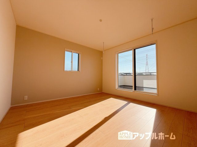 【新築住宅】深谷市下手計 全2区画の洋室|２階居室は全室収納あり！たっぷりある収納活用でお部屋もキレイを保てます♪