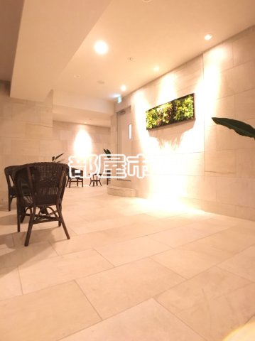 リバーレ浅草ウエストのロビー