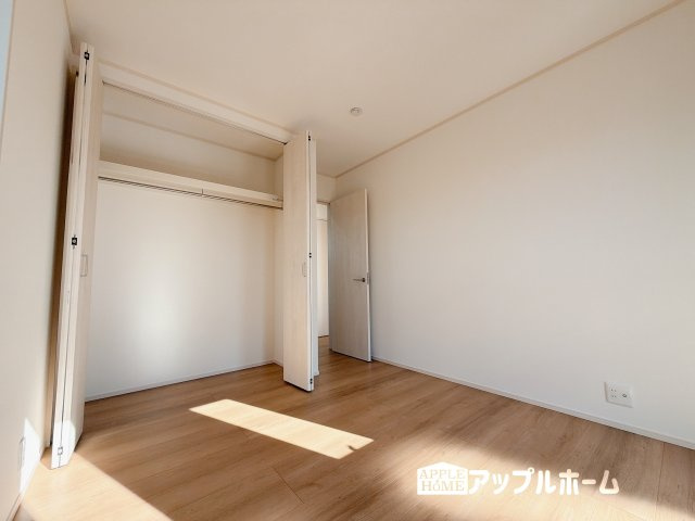 【新築住宅】深谷市普済寺 全8区画の洋室|２階居室は全室収納あり！たっぷりある収納活用でお部屋もキレイを保てます♪