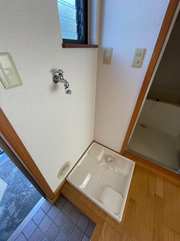 メゾン・デュポンの洗面所|※別号室参考写真です