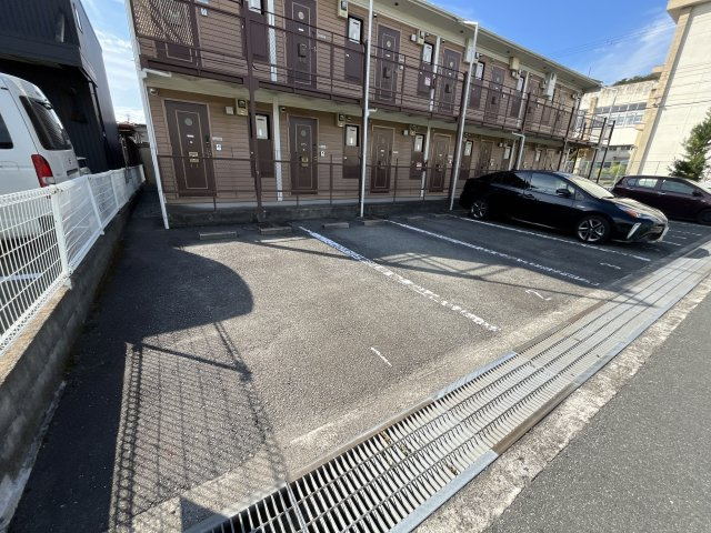 カルム白浜町の駐車場