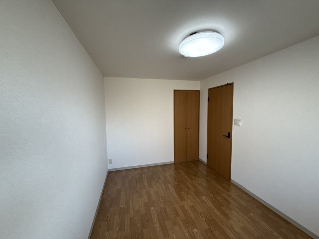 姫路市飾磨区構２丁目のハイツの子供部屋