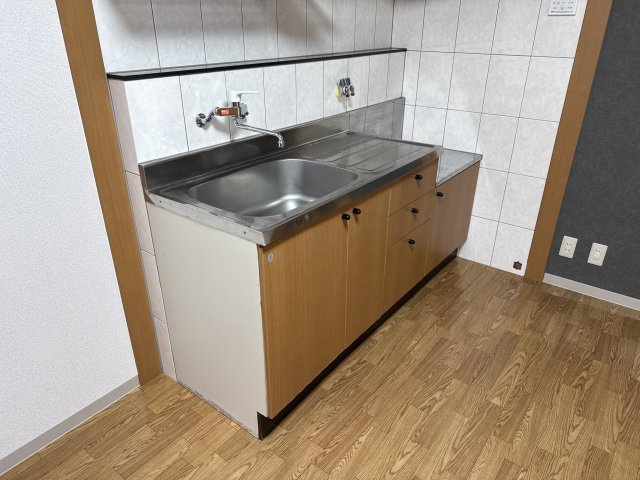 姫路市飾磨区構２丁目のハイツのキッチン