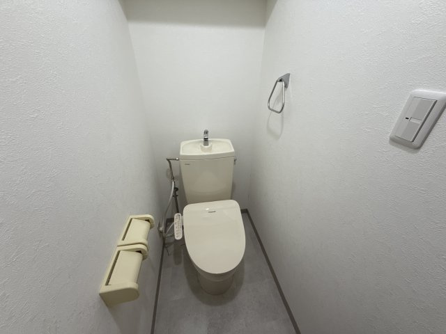 姫路市飾磨区構２丁目のハイツのトイレ