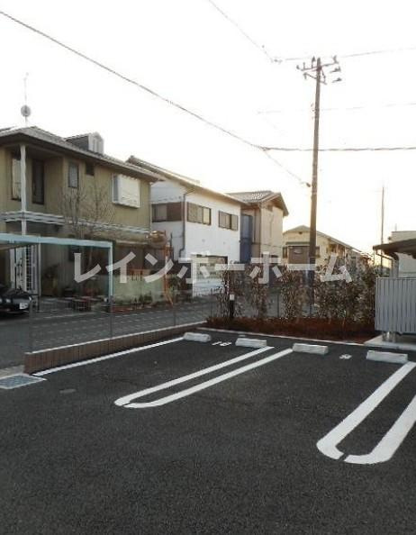 【仲介手数料：50％OFF】対象物件！の駐車場|車をお持ちの方に嬉しい駐車場付きの物件です